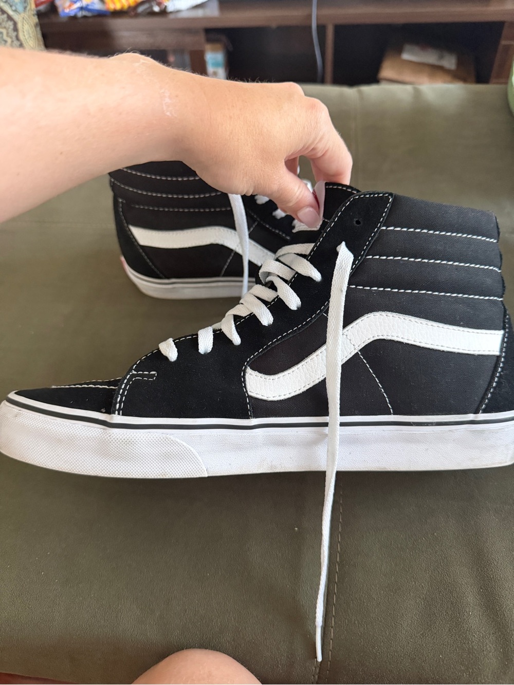 Vans Classic Black High-Top Sneakers with White Stripe - Sk8 Hi shoe